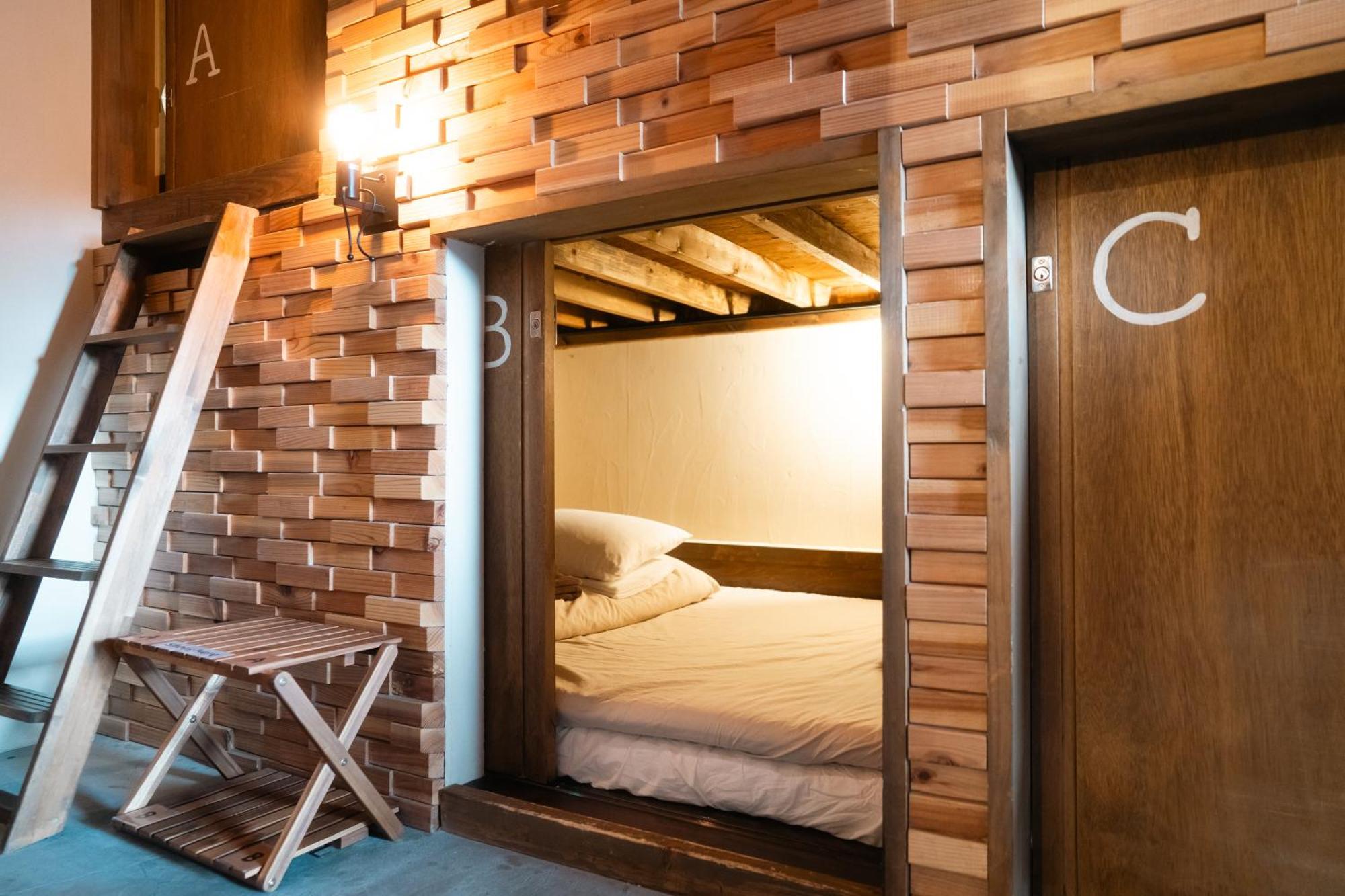 Dormitory Room Single Bed
