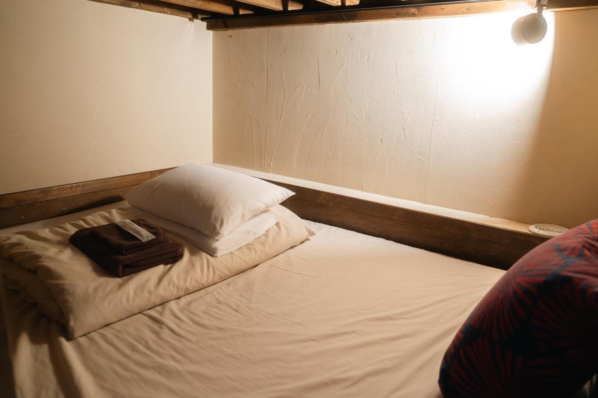 Dormitory Room Single Bed